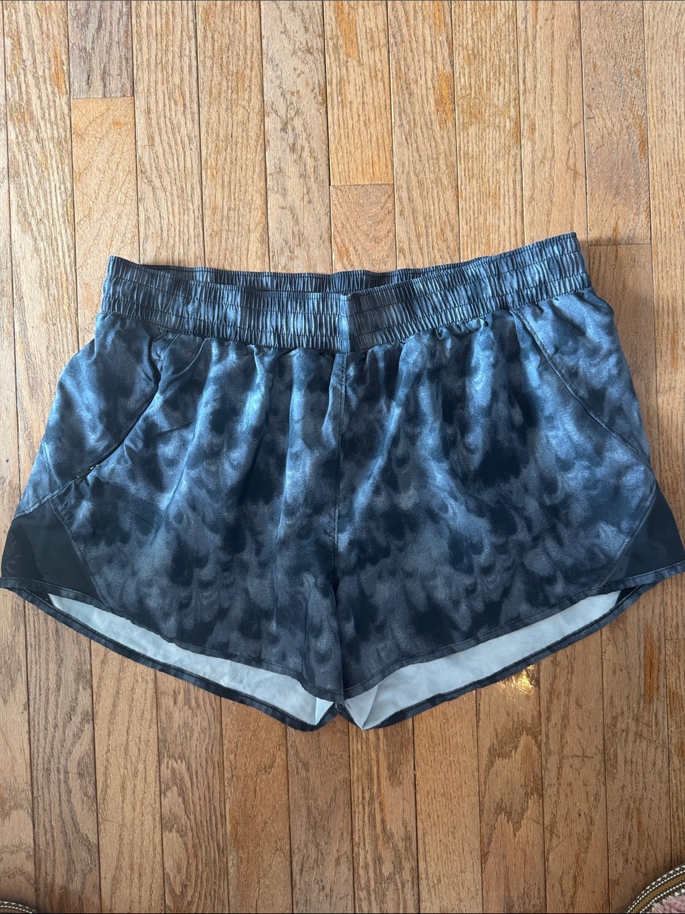 Women's Black Marble-Print Athletic Shorts